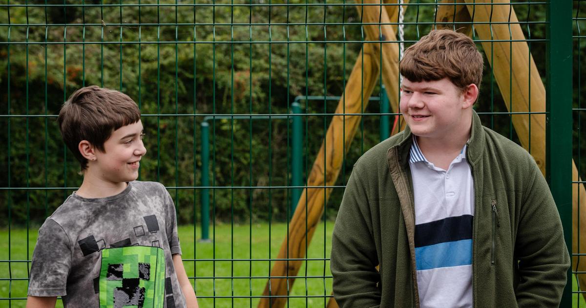 Students at Aurora Severnside School