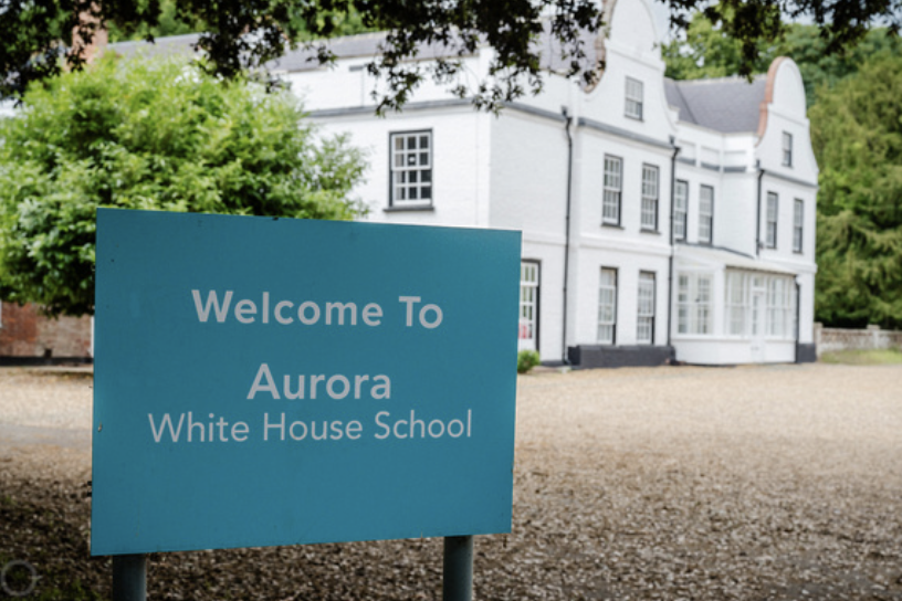 Photograph of White House and it's surroundings